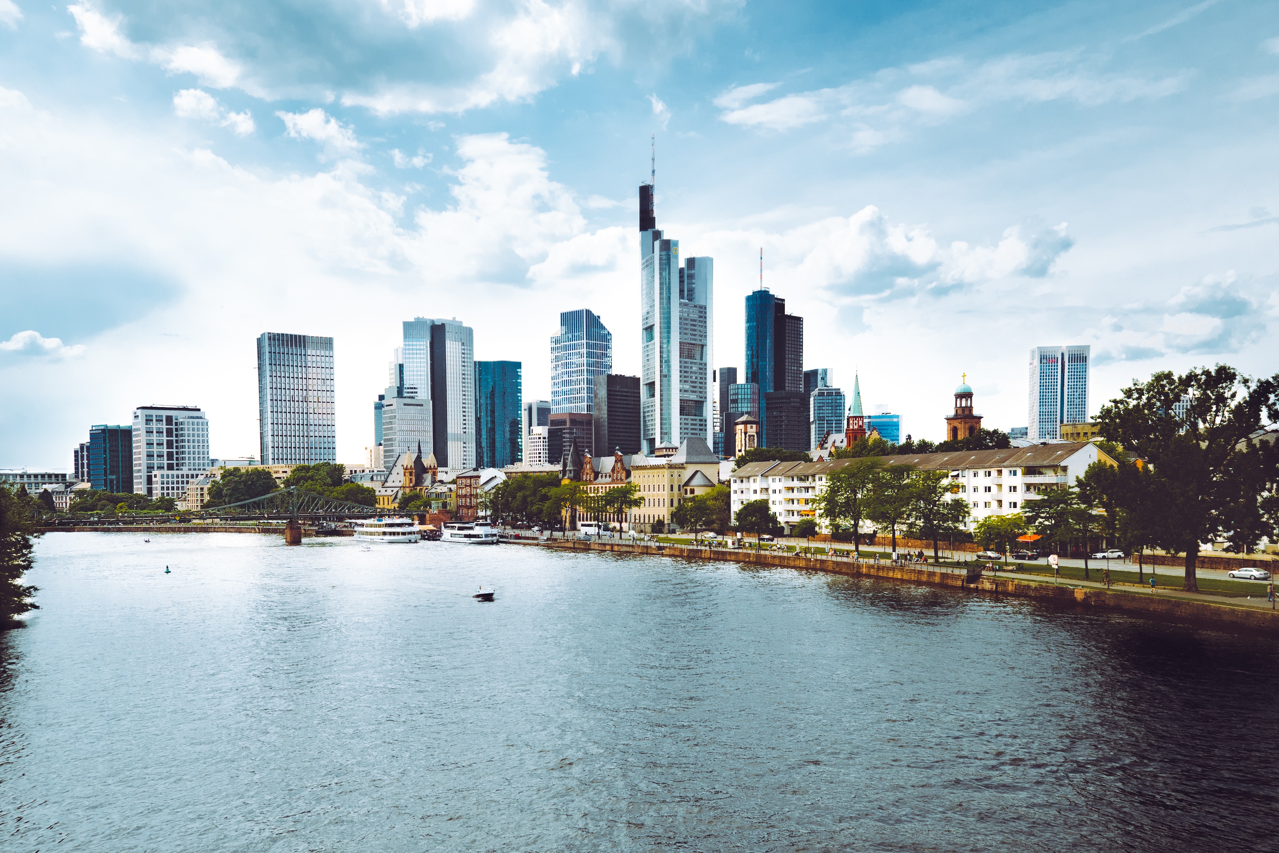 Finanzen und Wirtschaftsprüfer in Frankfurt